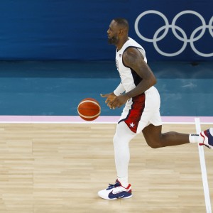 移动端游戏-篮网队球员代表美国参加奥运会备战(篮网队球员代表美国参加奥运会备战了吗)