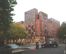 利物浦名宿与多特蒙德展开深度交流